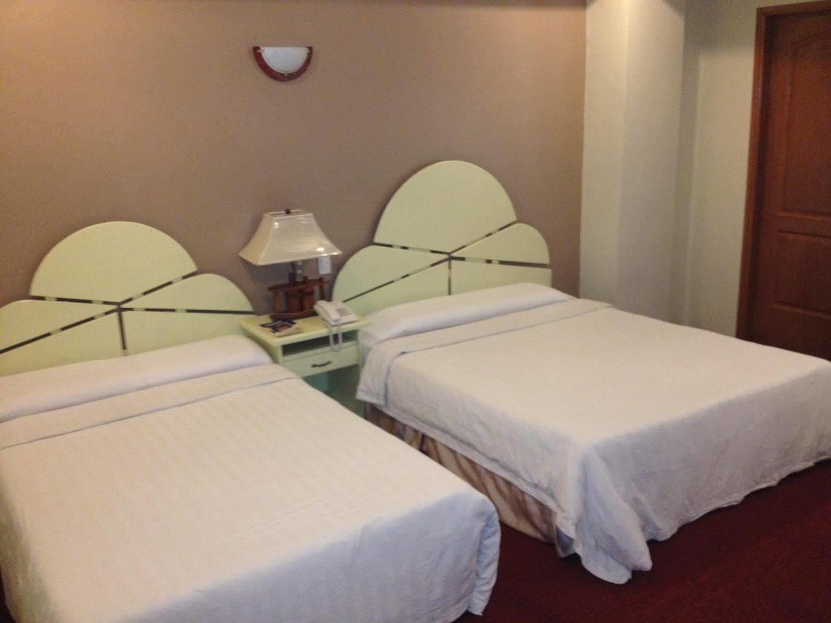 Prince Plaza Hotel Baguio City Buitenkant foto